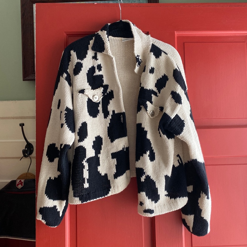 Newport News vintage cow print sweater